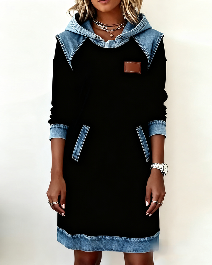 Robe À Capuche Avec Empiècements Contrastés