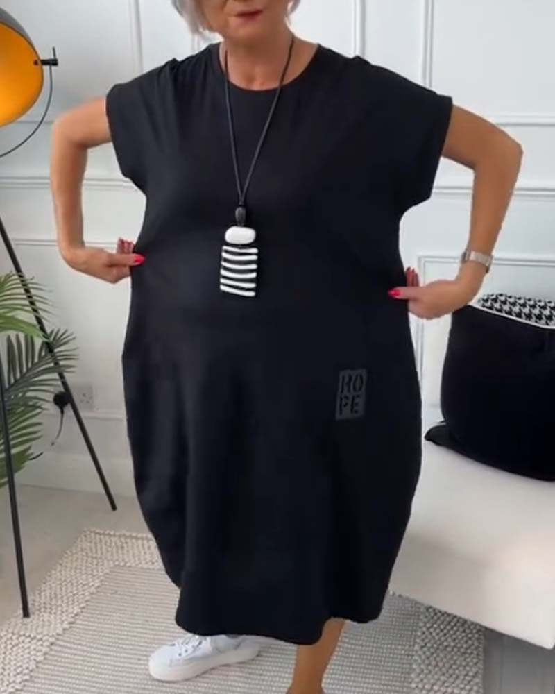 Robe décontractée à manches courtes et imprimé lettre simple