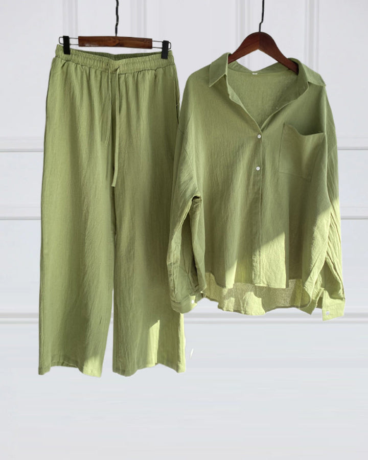 Ensemble deux pièces avec pantalon chemise de couleur unie